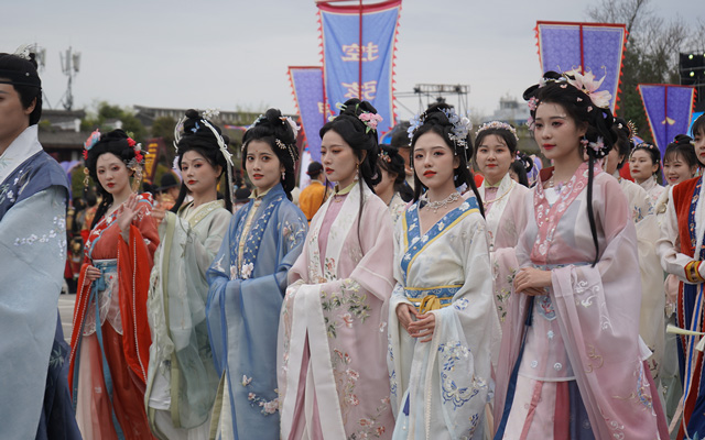 2023 the First Sichuan-Langzhong Hanfu Festival Was Successfully Held