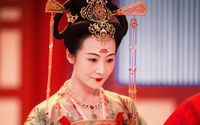 Exploring the Historical Context and Makeup Trends of Huadian in Cdramas