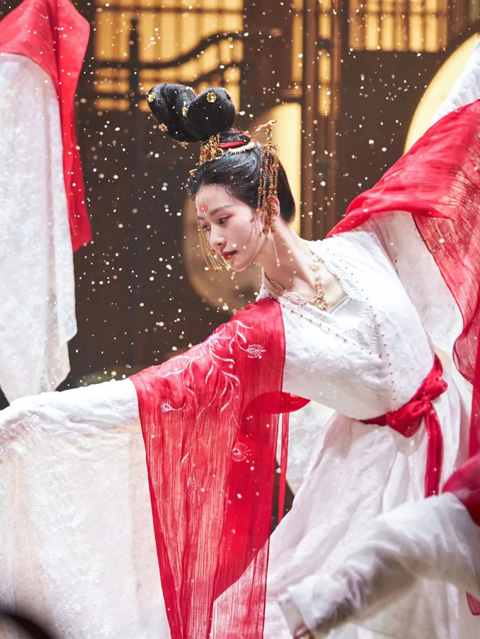 Exploring the Historical Context and Makeup Trends of Huadian in Cdramas