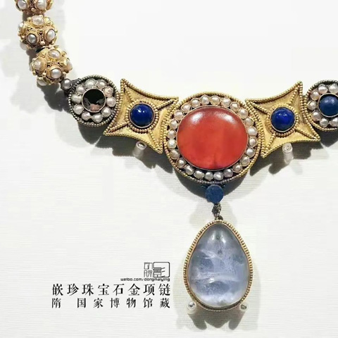 History of Chinese Traditional Necklace & Choker