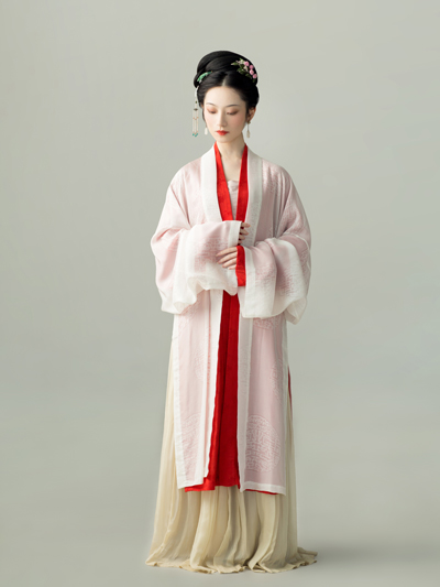 Rediscovering the Beauty of Song Dynasty Hanfu Matching