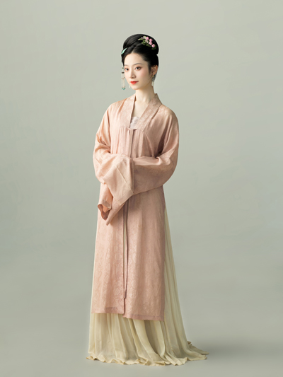 Rediscovering the Beauty of Song Dynasty Hanfu Matching