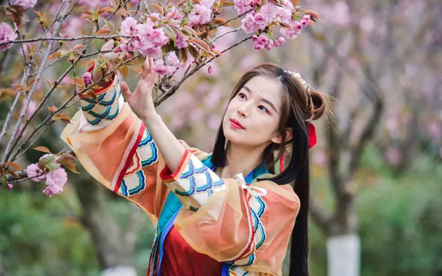 Sichuan's 2nd Hanfu Flower Festival will be opened on March 18